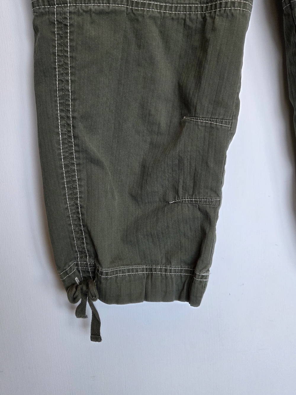 Eddie Bauer Women's Green Cargo Capri Pants Cotton Twill Size-2 - Picture 4 of 12